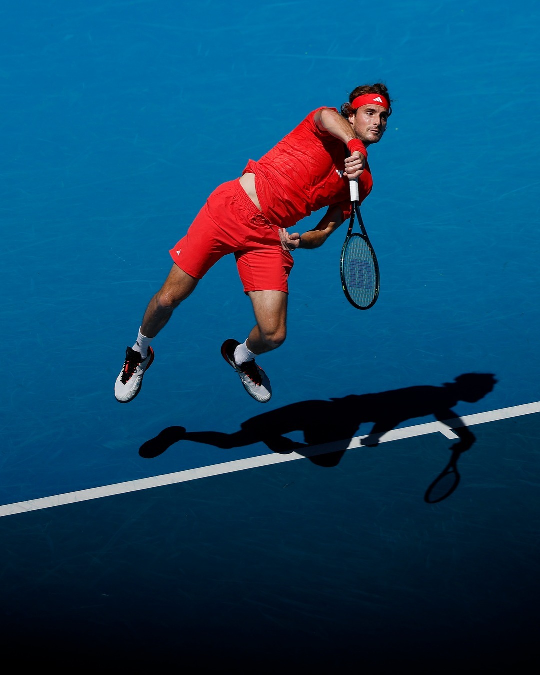 日本网球队横扫美国网球队，西西帕斯爆发神勇的简单介绍