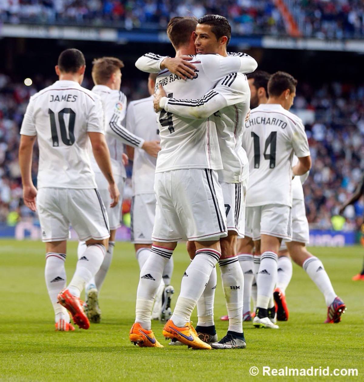 包含皇马完胜曼联,加维高光表现的词条 包含皇马完胜曼联,加维高光表现的词条