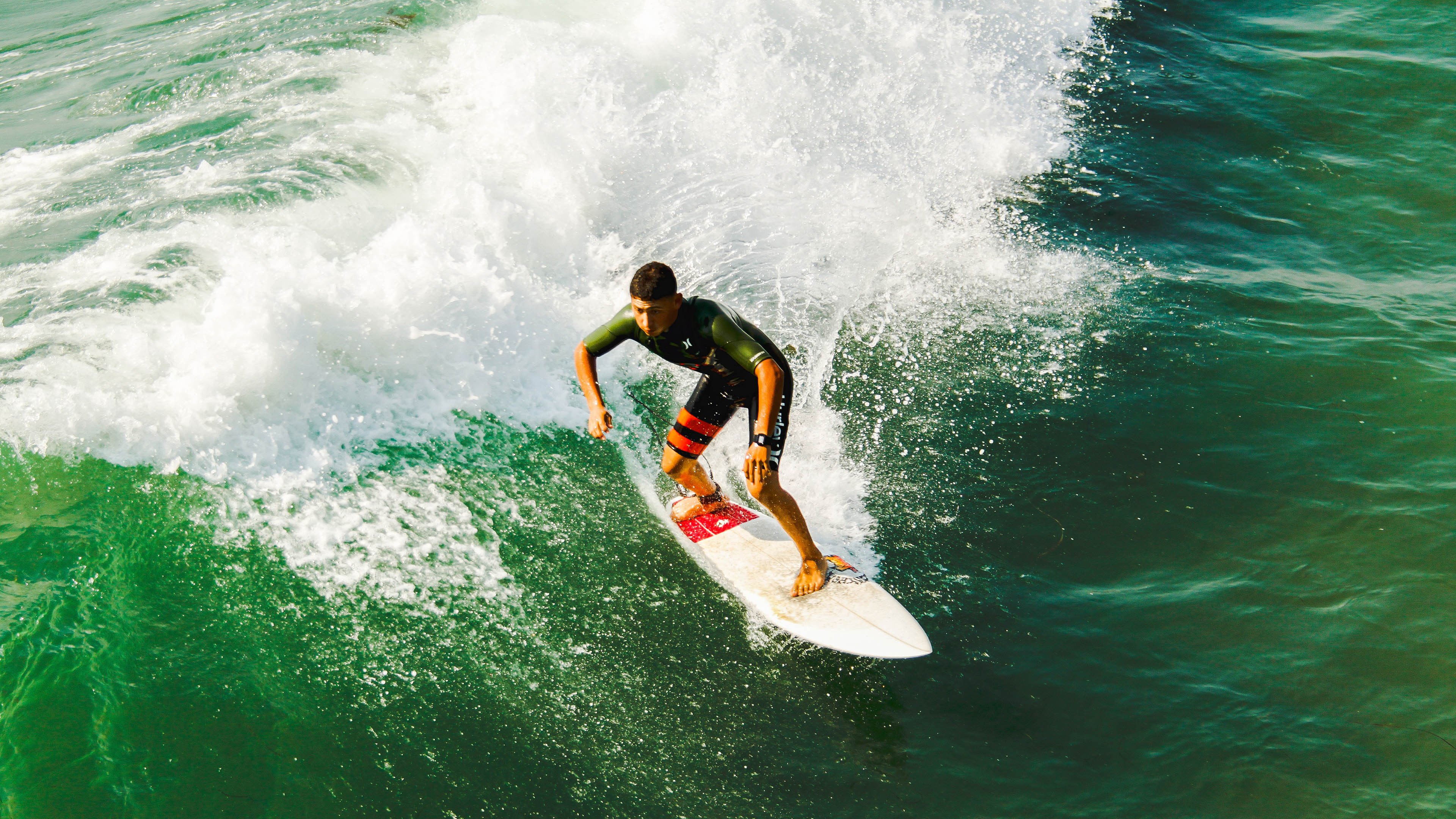 舞台越大越强!西亚卡姆闪耀季后赛,雄鹿铁血防守锁死魔术