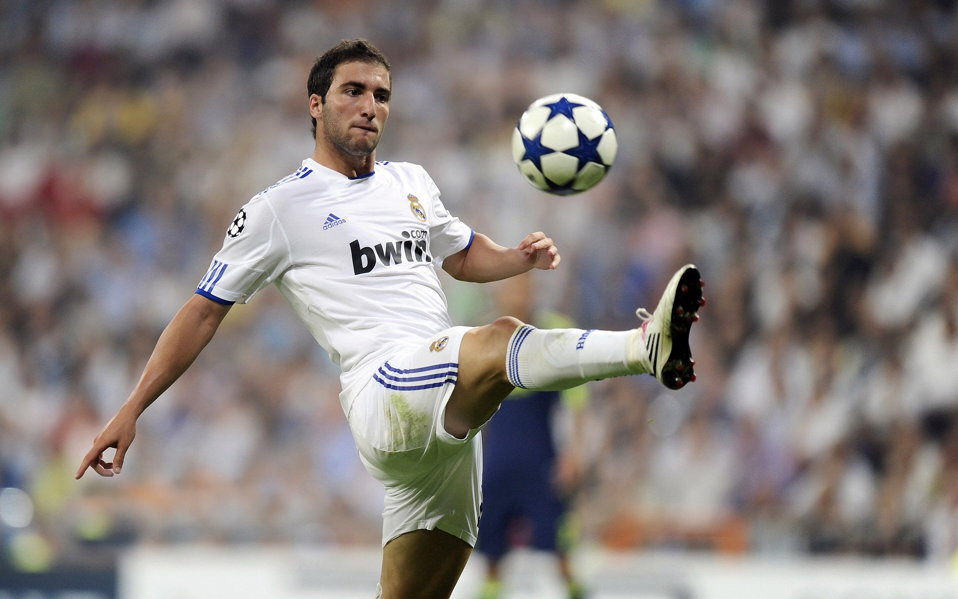 布伦森破纪录之夜,勇士轻取吉林展统治力